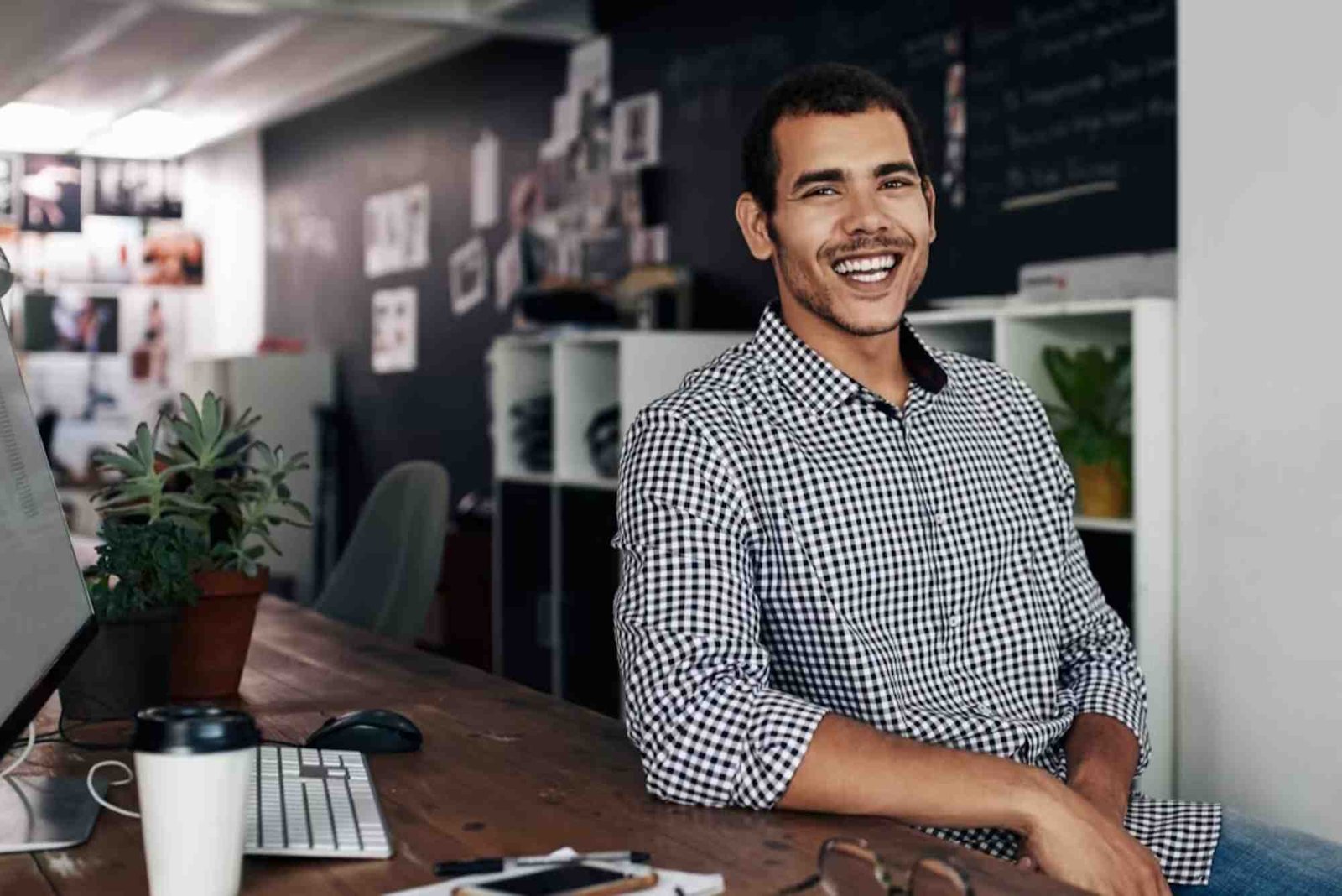 How Does Social Media Marketing Affect Small Businesses Tips & Common Mistakes